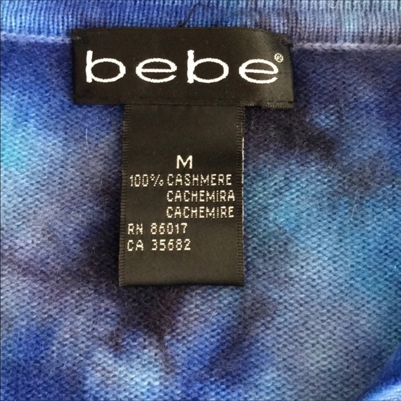 ❌SOLD ❌Bebe Gorgeous Black & Blue Crop Top Sweater - Picture 2 of 3